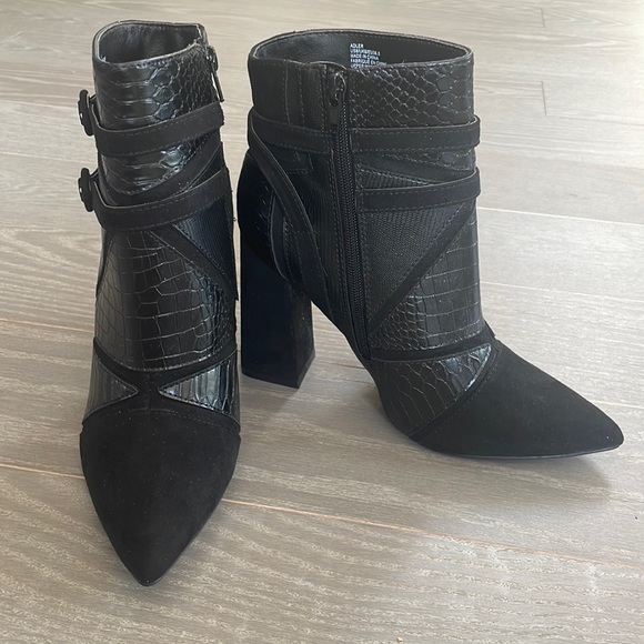 Black Ankle Boots - Picture 1 of 6